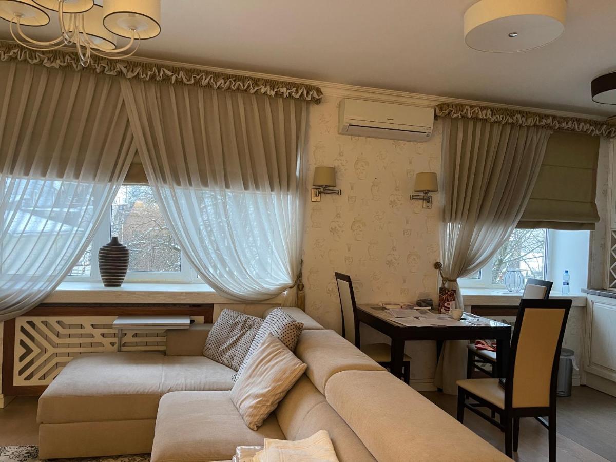 Cozy Studio Apartment In The Center Of Riga Bagian luar foto