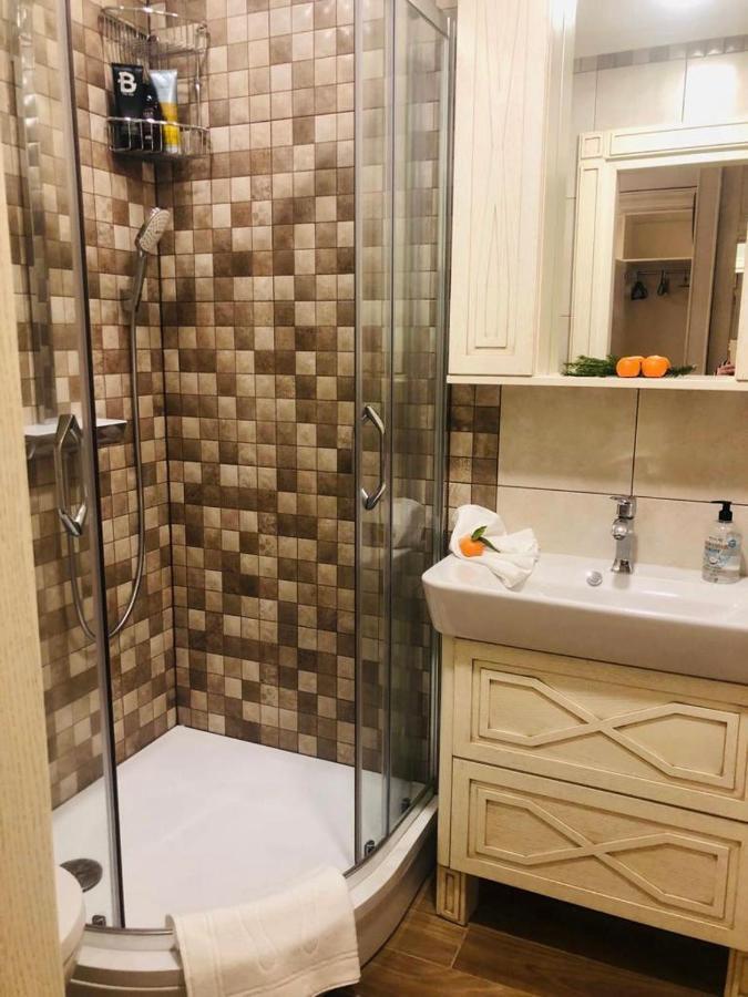 Cozy Studio Apartment In The Center Of Riga Bagian luar foto